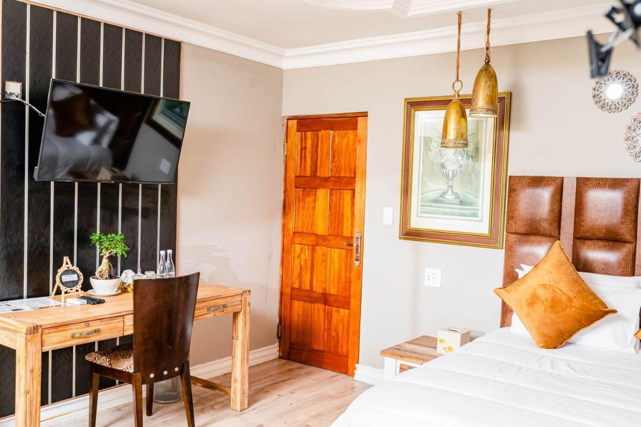 Re-Union Vacations Hotel Hartbeespoort Exterior photo
